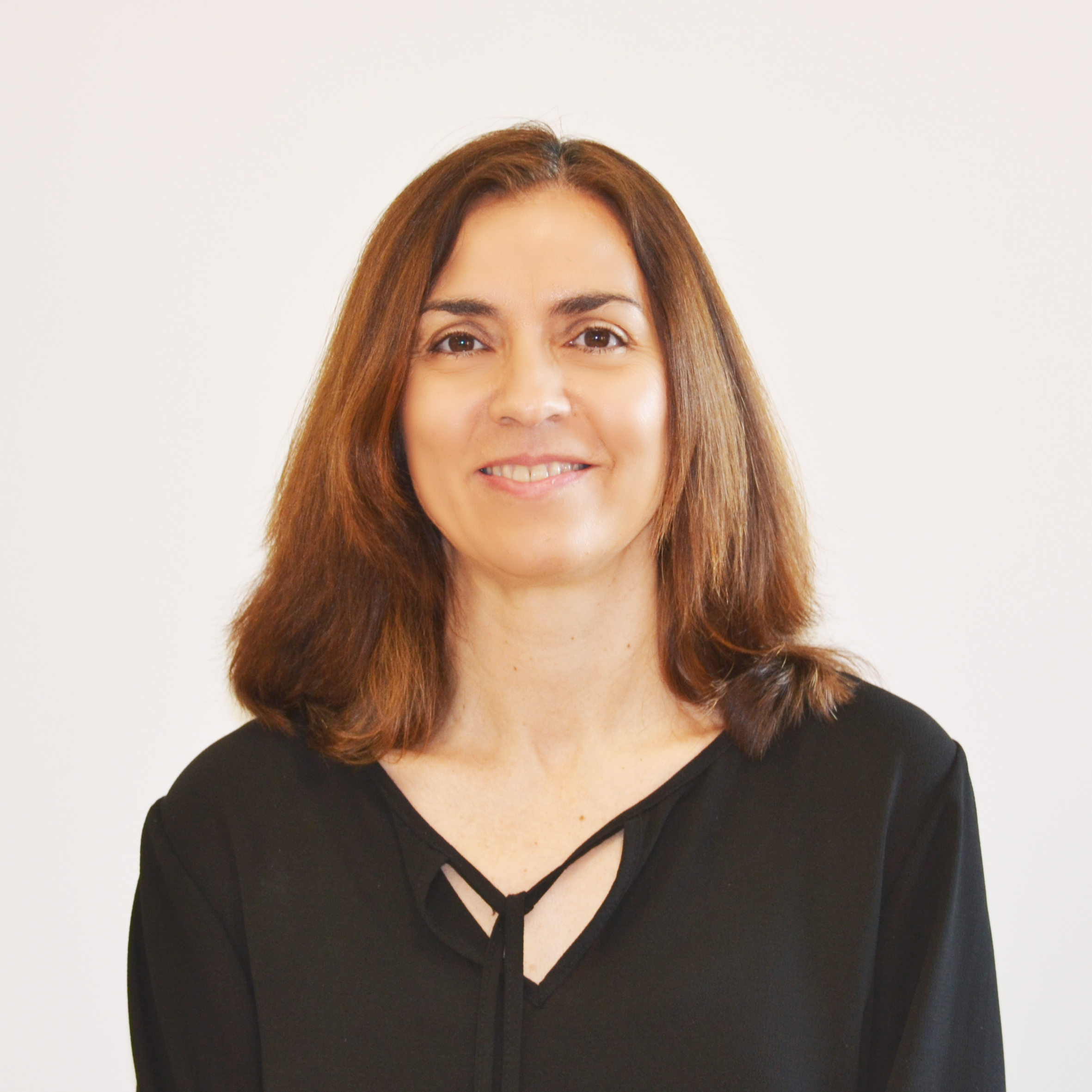 Raquel  Carrasco : Associate Professor