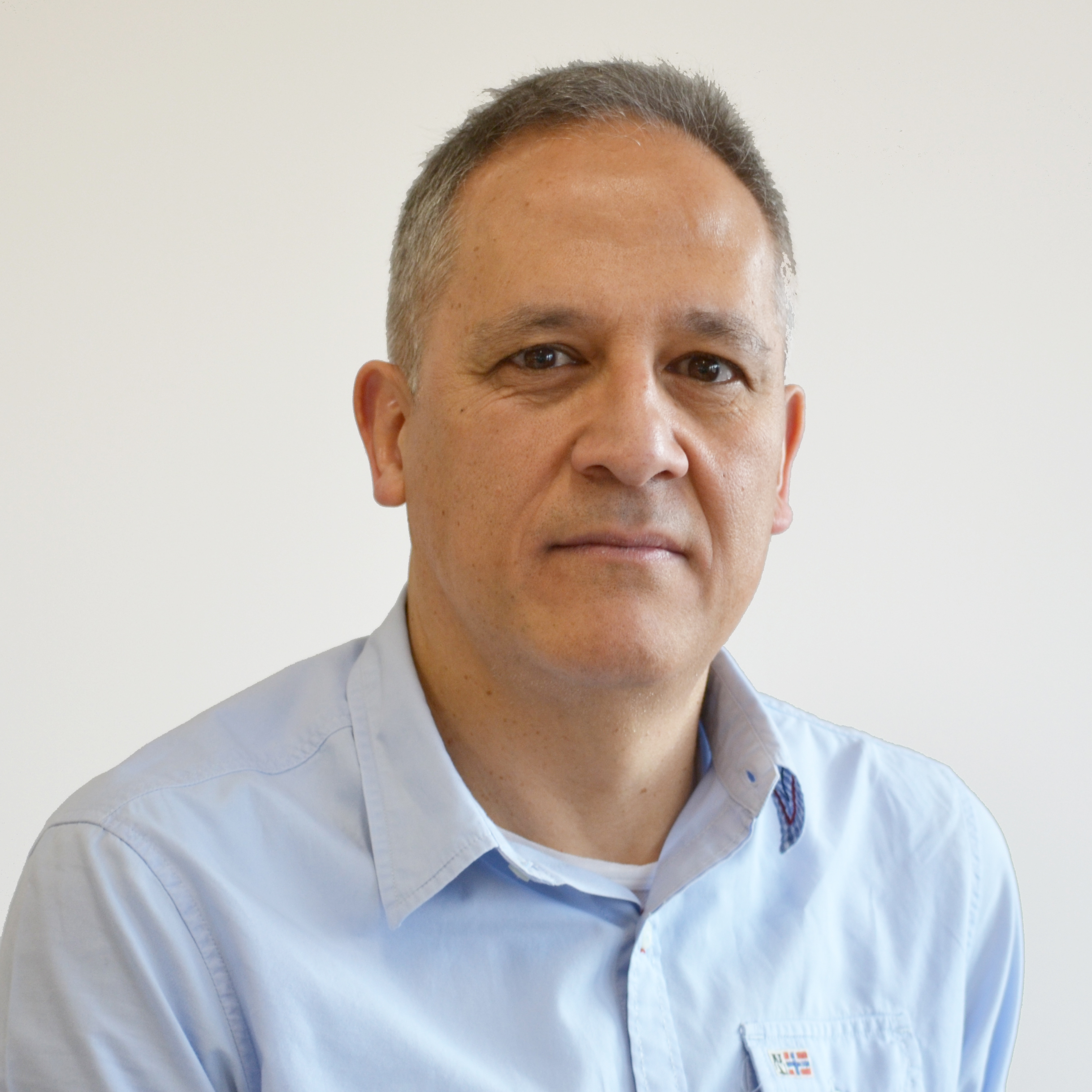 César Alonso-Borrego : Associate Professor