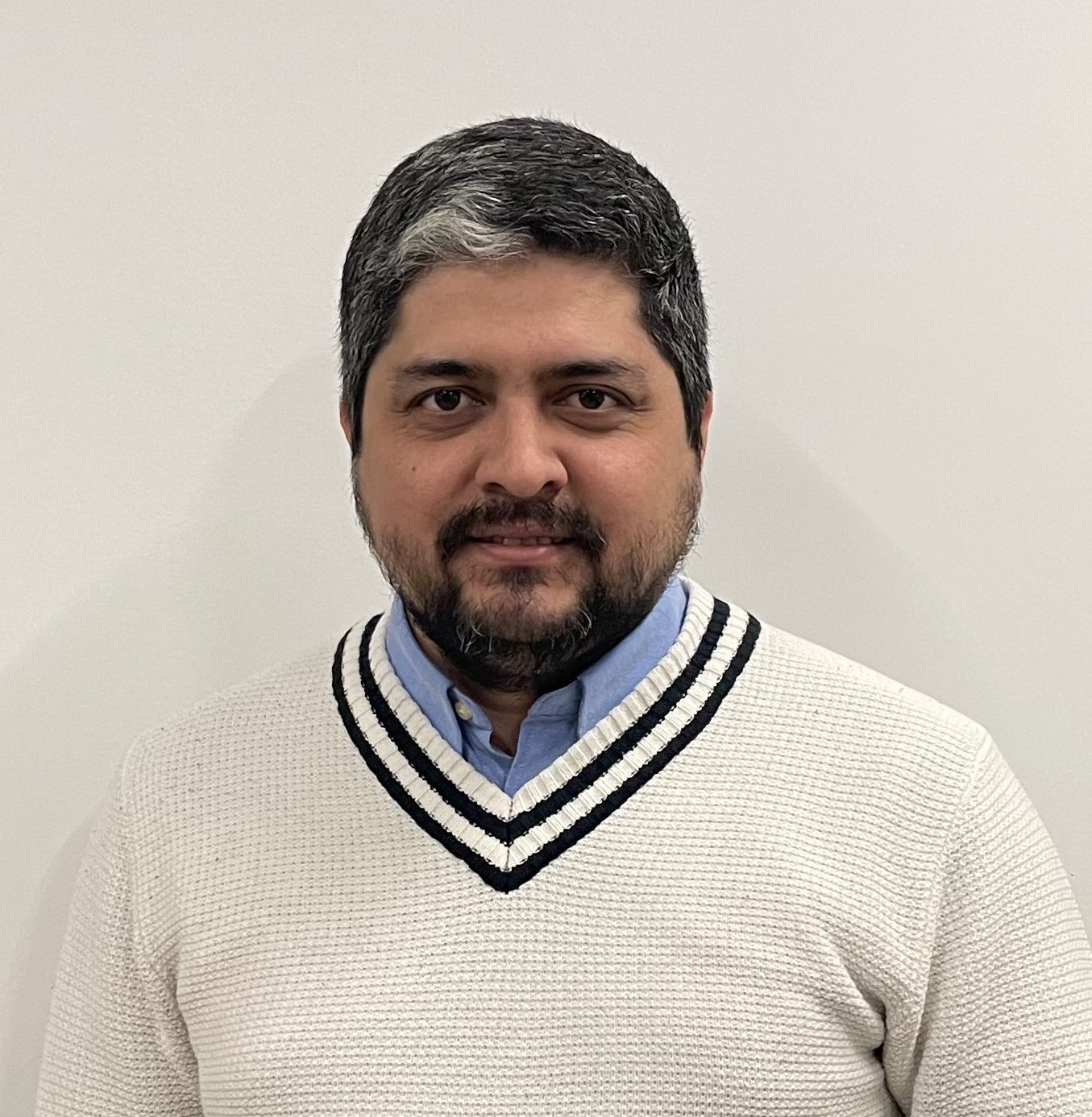 Andrés Gatty : Visiting Professor